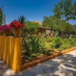 Aparthotel Zarkadis 4*