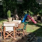 Zarkadis Lejlighedshotel 4*