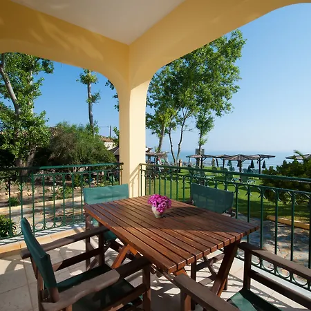 Aparthotel Zarkadis Beach