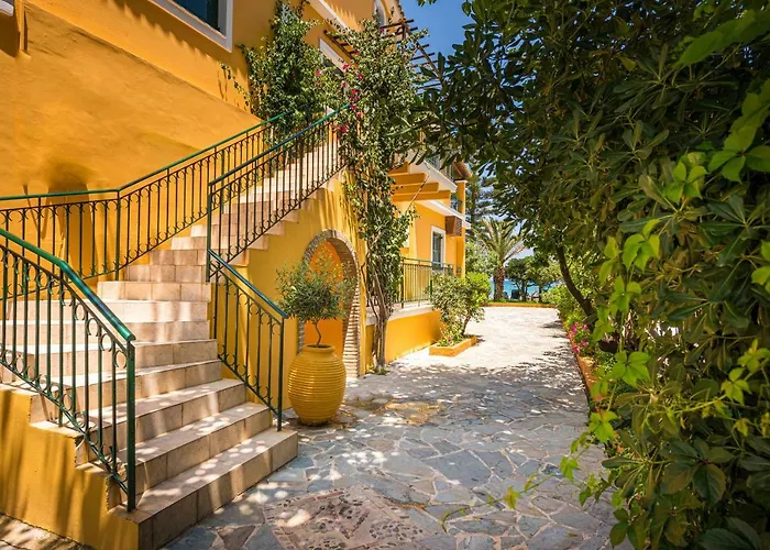 Zarkadis Apartahotel 4*
