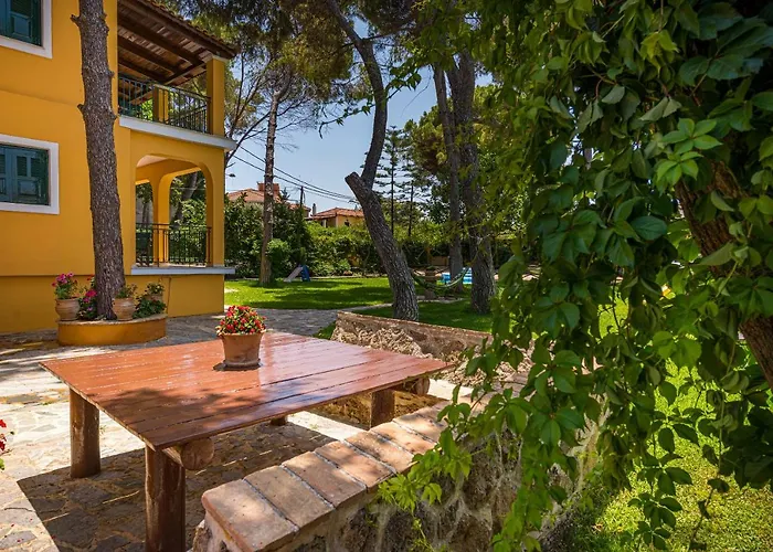 Zarkadis Apartahotel 4*